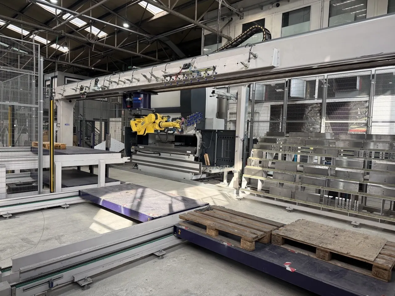 Robotic press brake cell