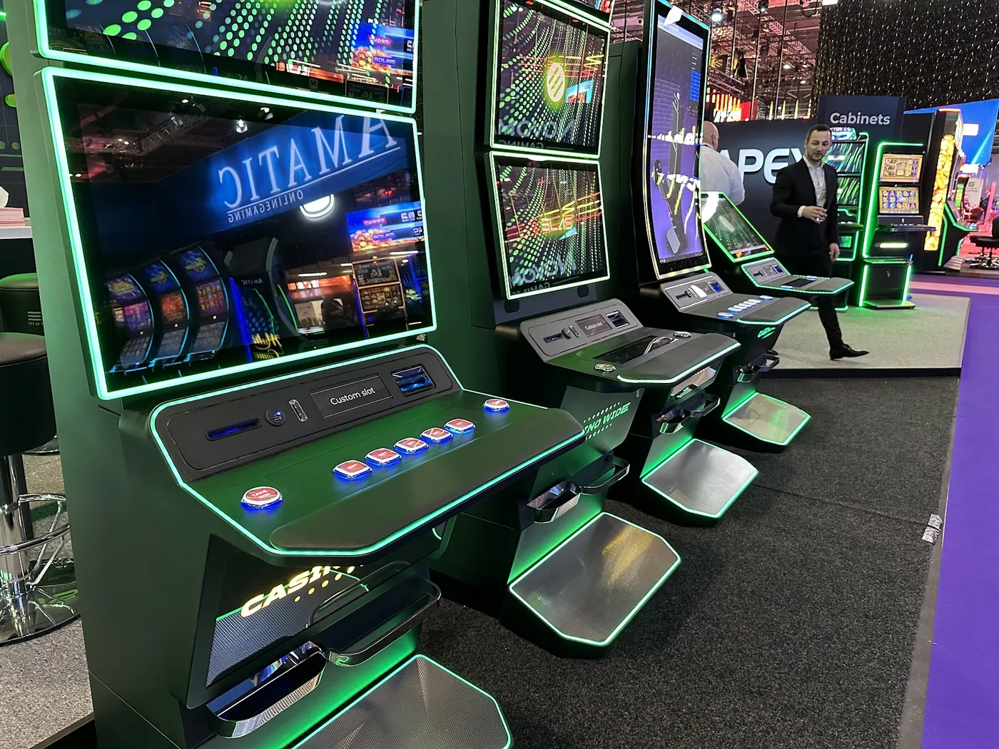 Casino Wide cabinets on the show floor